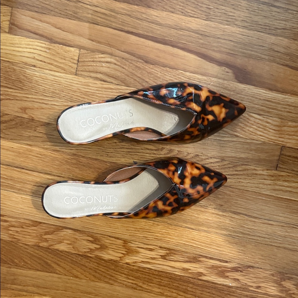 Coconuts Mules so cute on 9 M worn twice excellent!
